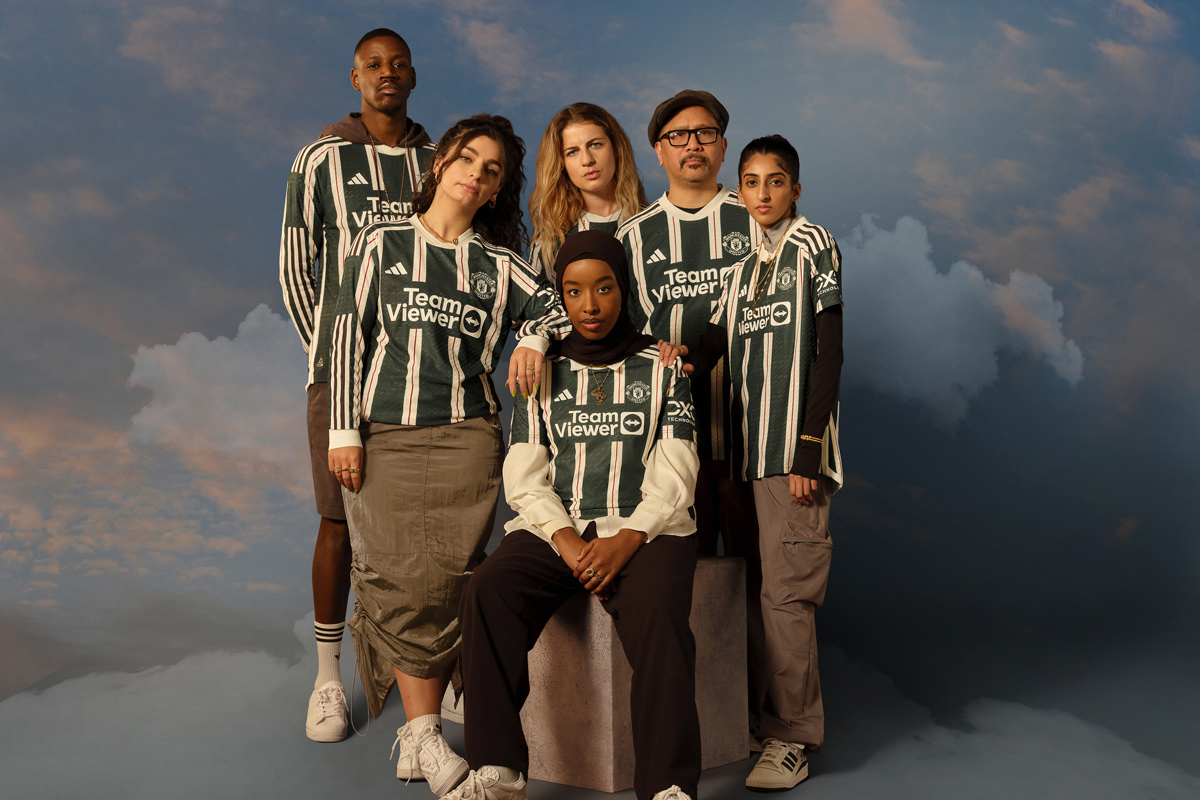 Manchester United Auswärtstrikot 2023-24